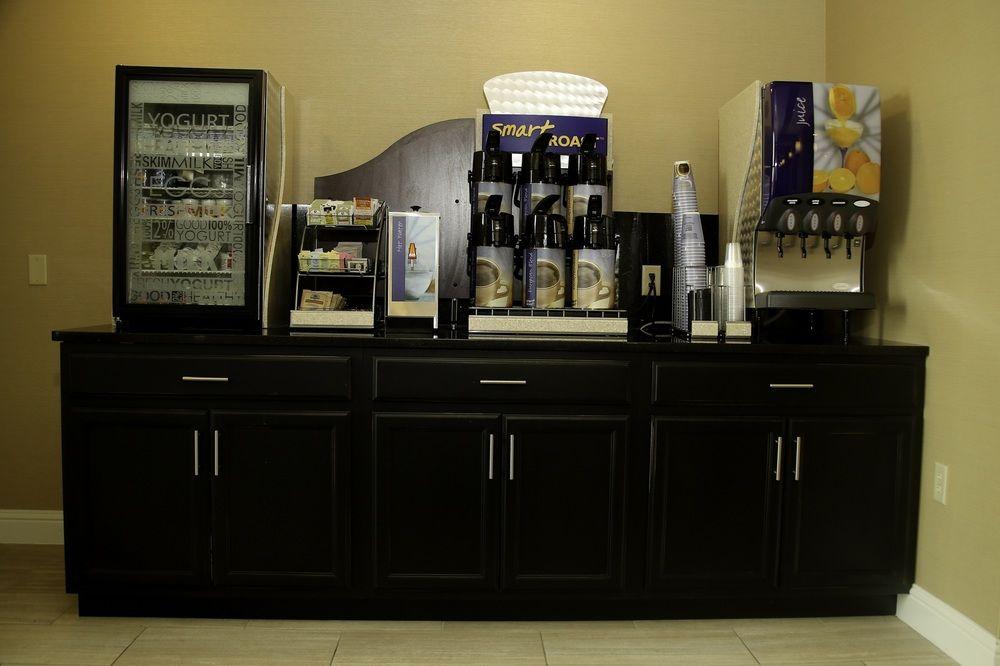 Holiday Inn Express & Suites Marion Northeast By Ihg Екстер'єр фото