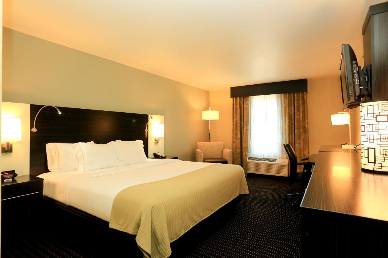 Holiday Inn Express & Suites Marion Northeast By Ihg Екстер'єр фото