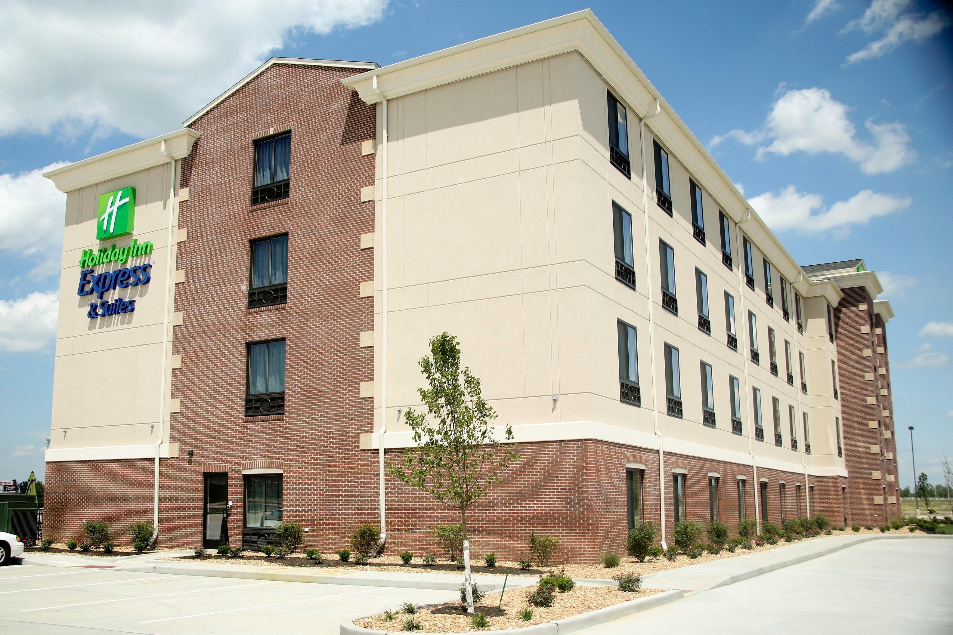 Holiday Inn Express & Suites Marion Northeast By Ihg Екстер'єр фото